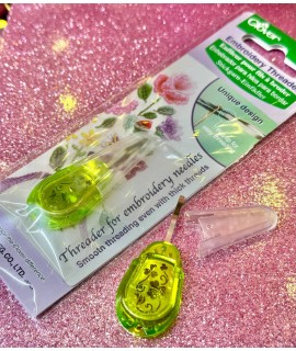 Нитковтягувач Clover 8611