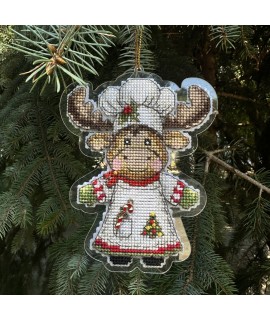 Moose Chef — Christmas Ornament Cross Stitch, Beadwork & French Knot Kit (Clear Plastic)