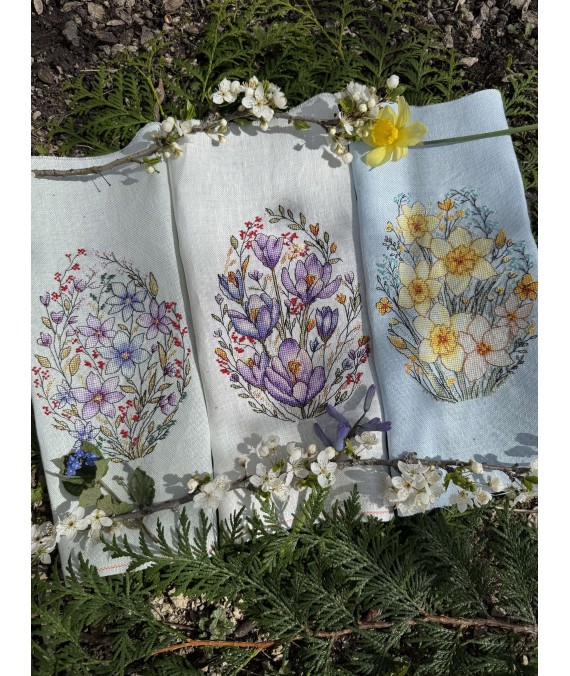 Embroidery Kit “Floral Easter Eggs”